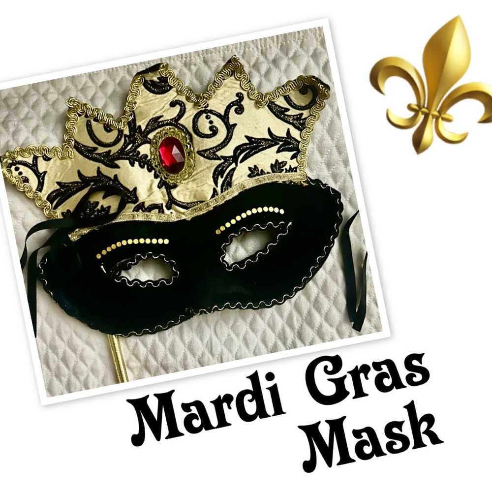 Black and Gold Mardi Gras Mask